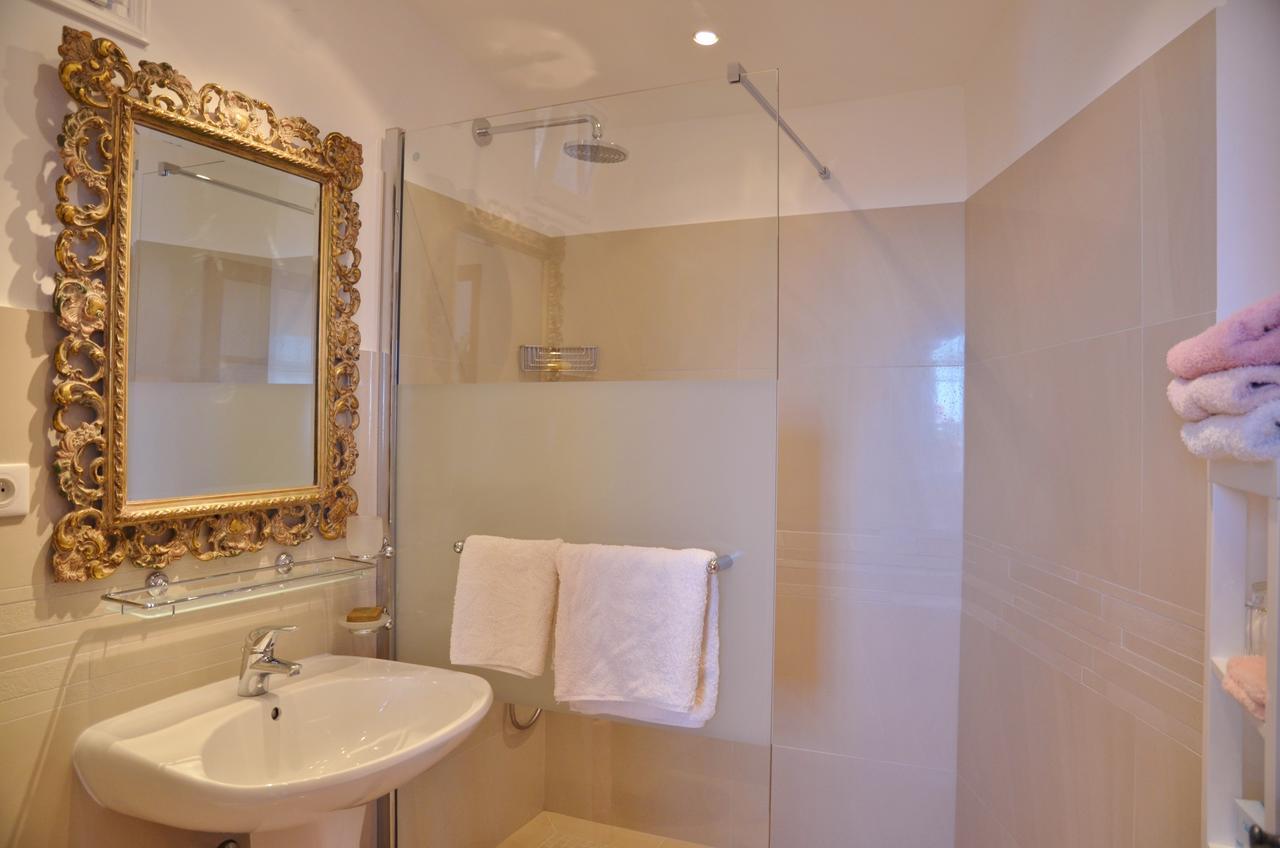 Bed and Breakfast La Bastide des Pins Vence Exterior foto